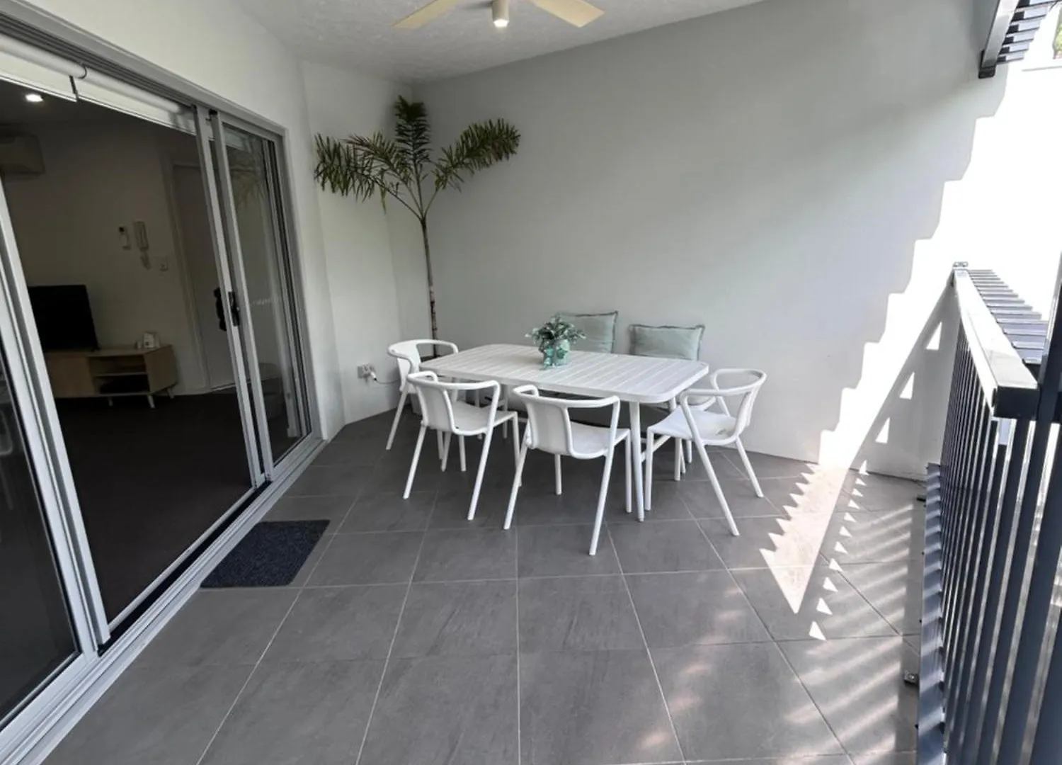 Location, Location, Location - Very Large Apartment 布里斯班